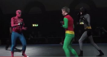 [WTF] Un combat MMA oppose Spider-man contre Batman et Robin