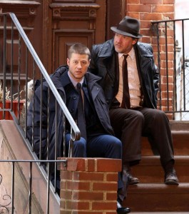 Gordon et Bullock dans la série TV Gotham