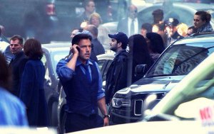 Batman V Superman - Bruce Wayne est au téléphone