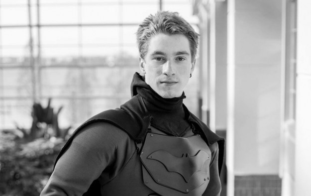 Un étudiant crée un costume de Batman fonctionnel
