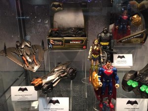 Les toys Batman v Superman exposé