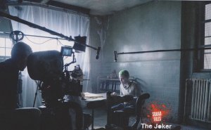 Suicide Squad - Image du tournage avec le Joker et le docteur Harleen Quinzel