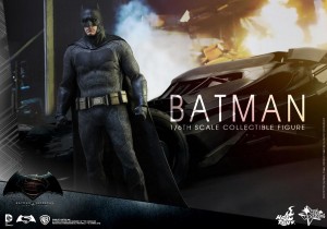 Batman et sa Batmobile par Hot Toys