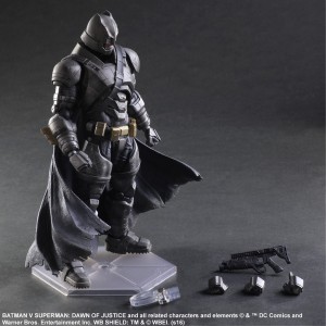 Figurine Play Arts Kai de Batman en armure pour Batman V Superman