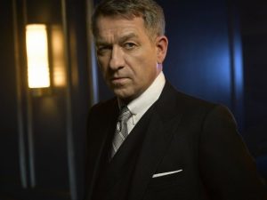 Photo officielle de Alfred Pennyworth pour la saison 3 de Gotham