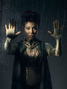 Photo officielle de Fish Mooney pour la saison 3 de Gotham