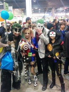 Encore un cosplays du Joker, Harley et Katanna