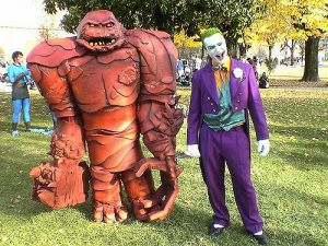 Gueule d'argile et le Joker : Cosplays inspirés de Batman TAS