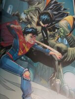 Jon Kent et Damian Wayne dans la Batcave