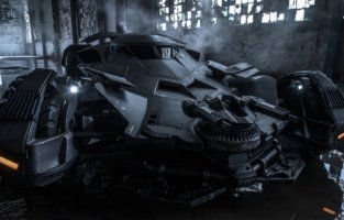 Batmobile badass dans Batman VS Superman