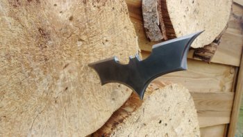 De véritables Batarangs par Bat-Factory