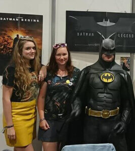 Alexandra, Aliénor Drake et Batman en convention