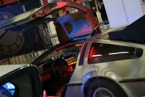La DeLorean prête à remonter  le temps au Herofestival Grenoble