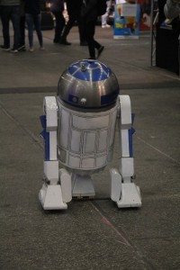 R2D2 se promène au Herofestival Grenoble